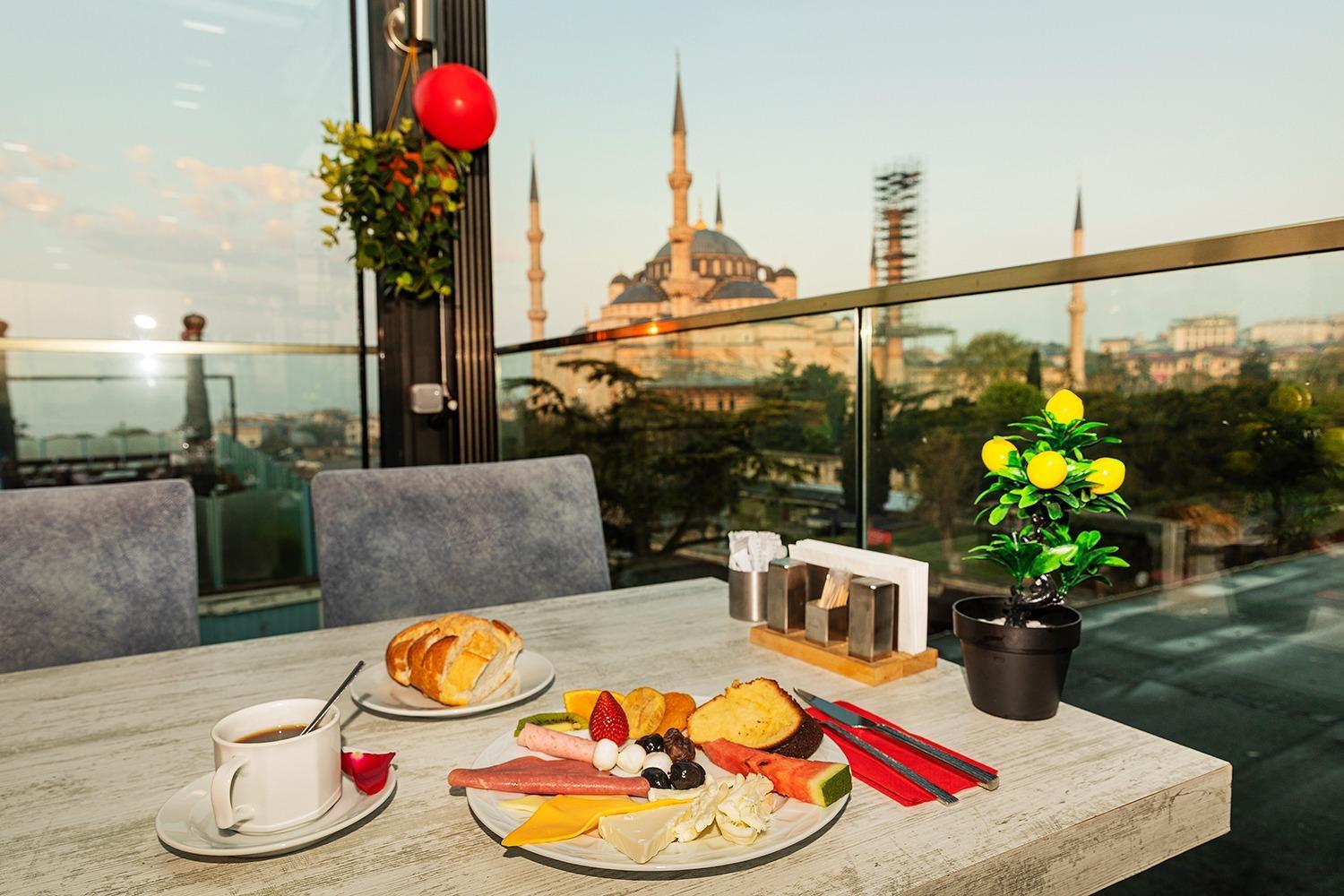 Aristocrat Hotel Стамбул Екстер'єр фото